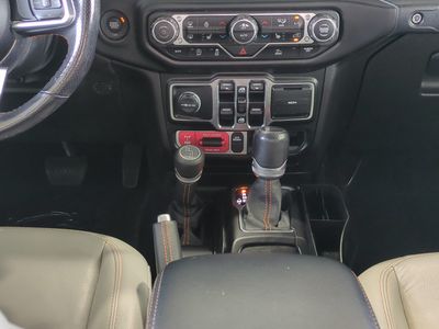 2021 Jeep Gladiator - Photo 19