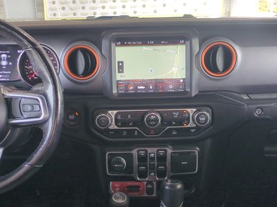 2021 Jeep Gladiator - Photo 18