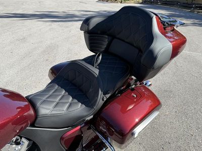 2025 Indian Motorcycle Pursuit Limited Maroon Metallic - Photo 11