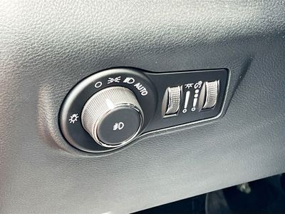 2026 Jeep Compass — photo 10 view