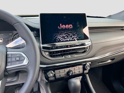 2026 Jeep Compass — photo 14 view