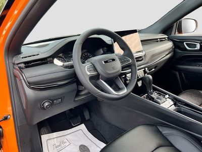 2026 Jeep Compass — photo 9 view