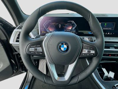 2026 BMW X5 — photo 8 view