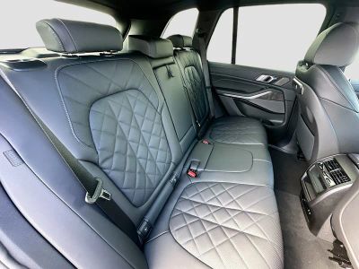 2026 BMW X5 — photo 22 view