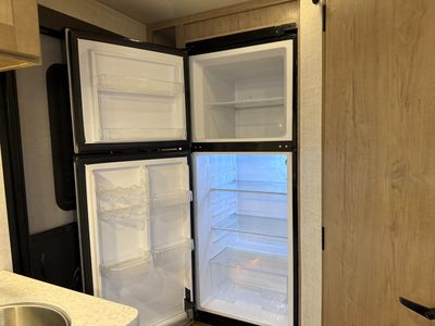 2023 Ember RV Overland - Photo 10
