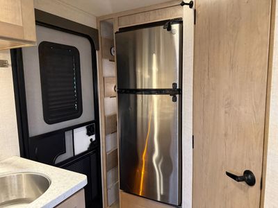 2023 Ember RV Overland - Photo 9