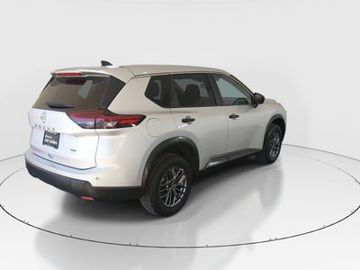 2024 Nissan Rogue - Photo 7