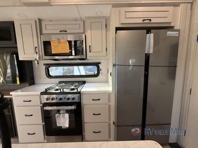 2025 Coachmen RV Brookstone - Photo 14