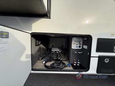 2025 Coachmen RV Brookstone - Photo 8