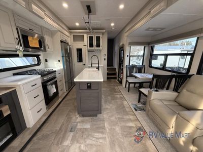 2025 Coachmen RV Brookstone - Photo 11