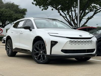 2026 Toyota Crown Signia - Photo 2