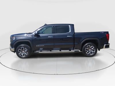 2024 GMC Sierra 1500 — interior view