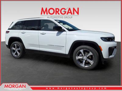 2026 Jeep Grand Cherokee Limited in White/off-white — front three-quarter view