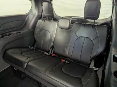 2026 Chrysler Pacifica — photo 17 view