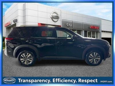2025 Nissan Pathfinder — detail view