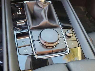2025 Mazda CX-50 - Photo 32