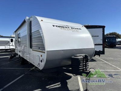 2025 Forest River RV Wildwood X-Lite - Photo 4