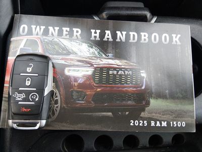 2025 Ram 1500 — photo 15 view