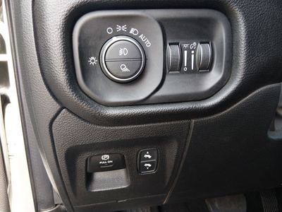 2025 Ram 1500 — photo 13 view