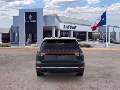 2026 Lincoln Aviator — detail view