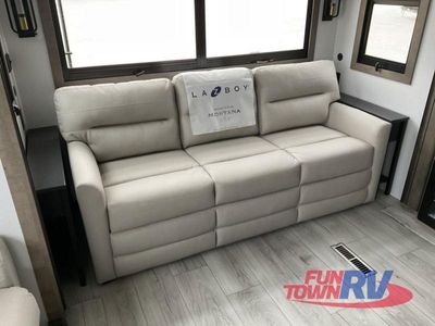 2025 Keystone RV Montana - Photo 34