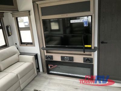 2025 Keystone RV Montana - Photo 36