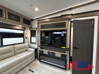 2025 Keystone RV Montana - Photo 4