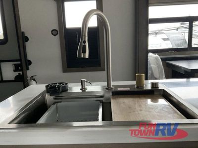 2025 Keystone RV Montana - Photo 22