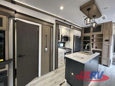 2025 Keystone RV Montana - Photo 5