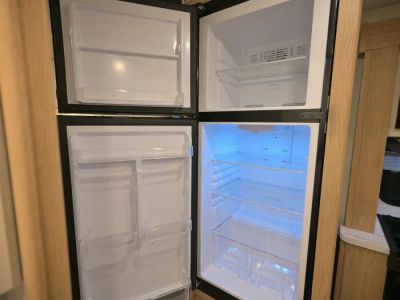2027 Thor Motor Coach CHATEAU — photo 16 view