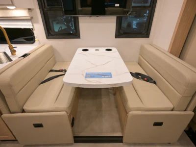 2027 Thor Motor Coach CHATEAU — photo 7 view