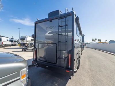 2027 Winnebago EKKO — photo 28 view