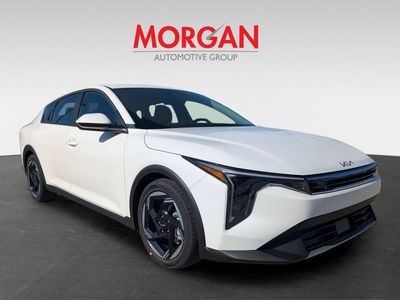 2025 Kia K4 - Photo 2
