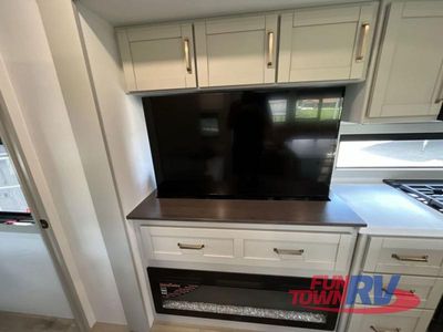 2026 Brinkley Model Z - Photo 32