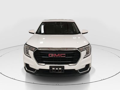 2024 GMC Terrain - Photo 2