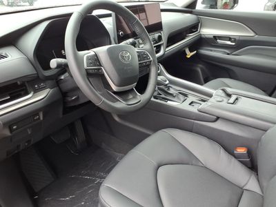 2026 Toyota Grand Highlander — photo 9 view