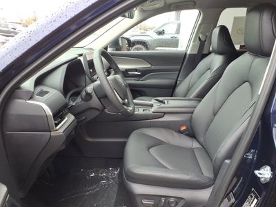 2026 Toyota Grand Highlander — photo 11 view