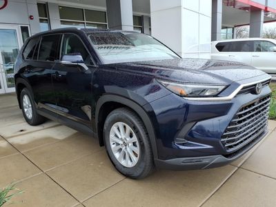 2026 Toyota Grand Highlander XLE in Blueprint — front three-quarter view