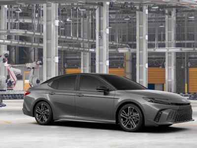 2026 Toyota Camry - Photo 16