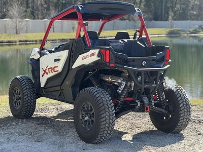 2025 Can-Am Maverick Sport X rc 1000R — interior view