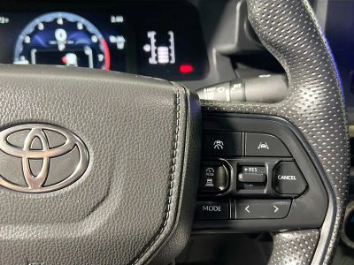 2025 Toyota Tacoma — photo 17 view