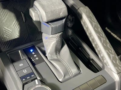 2025 Toyota Tacoma — photo 21 view