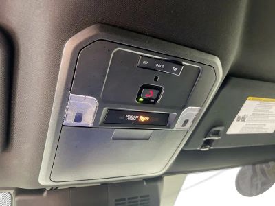 2025 Toyota Tacoma — photo 18 view