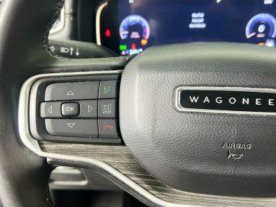 2022 Jeep Wagoneer — photo 16 view
