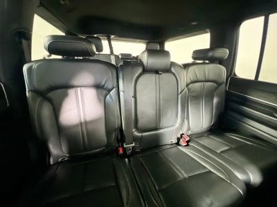 2022 Jeep Wagoneer — photo 29 view