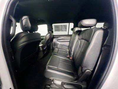 2022 Jeep Wagoneer — photo 25 view