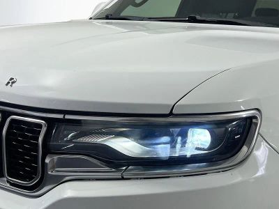 2022 Jeep Wagoneer — photo 9 view