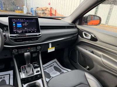 2026 Jeep Compass — photo 32 view
