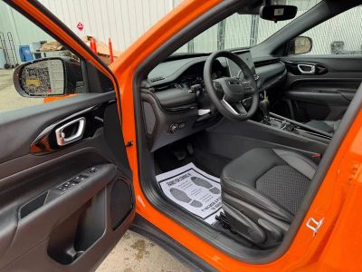 2026 Jeep Compass — photo 14 view