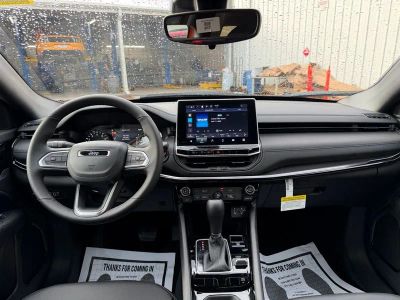 2026 Jeep Compass — photo 30 view